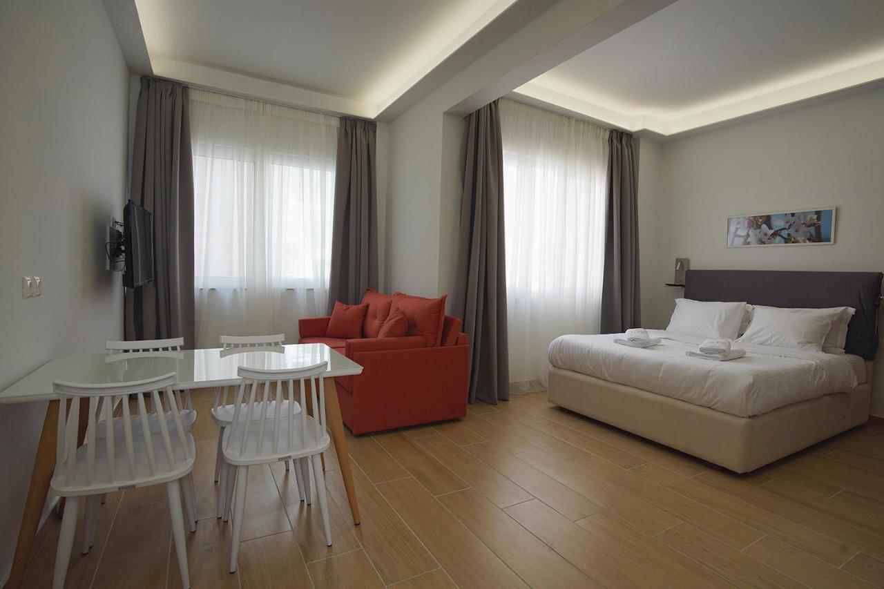 Tip - Top Suites Athen Exterior foto